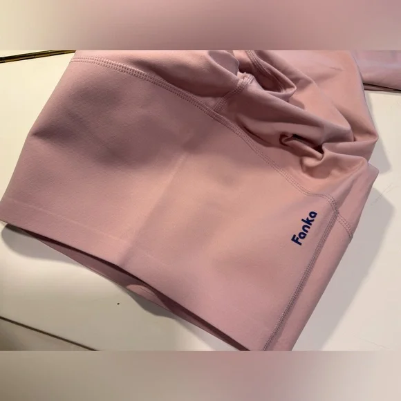 Fanka High Compression & High Waisted Reversible Leggings - Picture 7 of 7